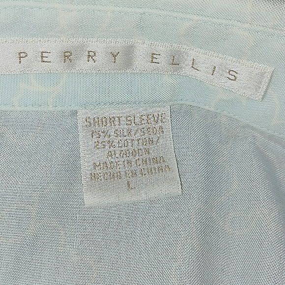 Perry ellis short Sleeve %75 Silk %25 cotton Button Down Soft cool - Picture 2 of 4